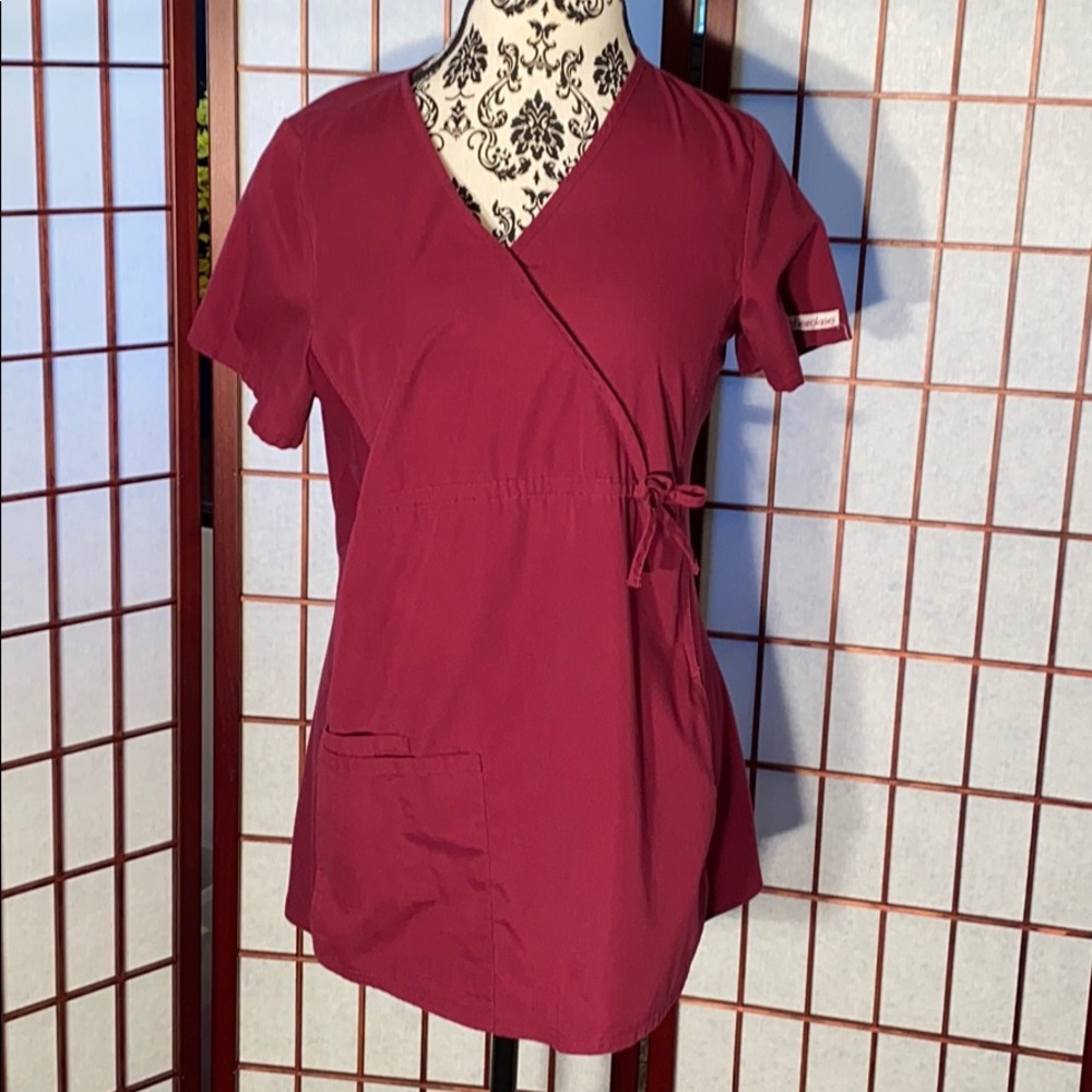 Cherokee wine color small scrub top